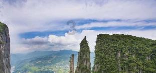 逃出诡异古宅